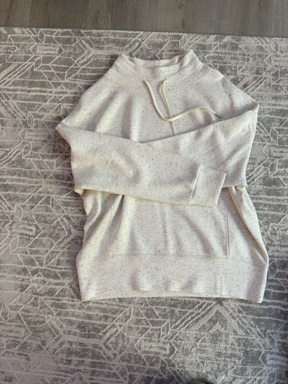 Varley Oakdale Sweatshirt in Ivory Fleck Marl